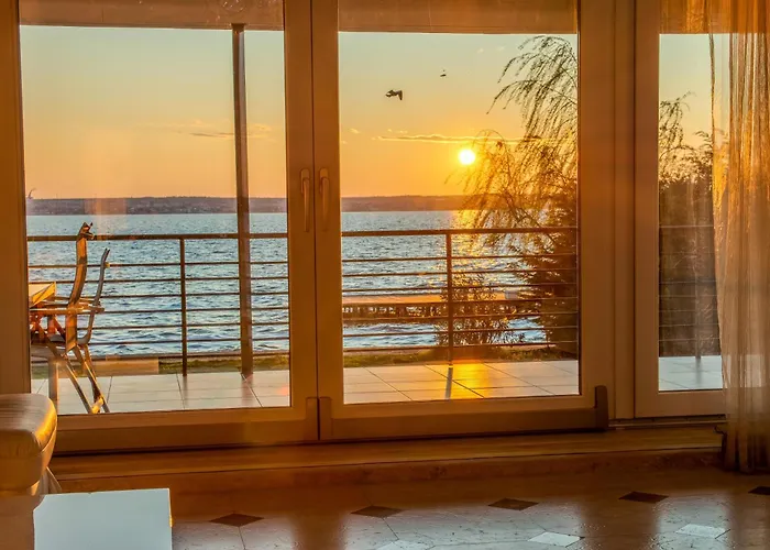 RoApart Riva Lake Studiouri Si e 2-3 Camere Cu Vedere Lac -parcare Privata