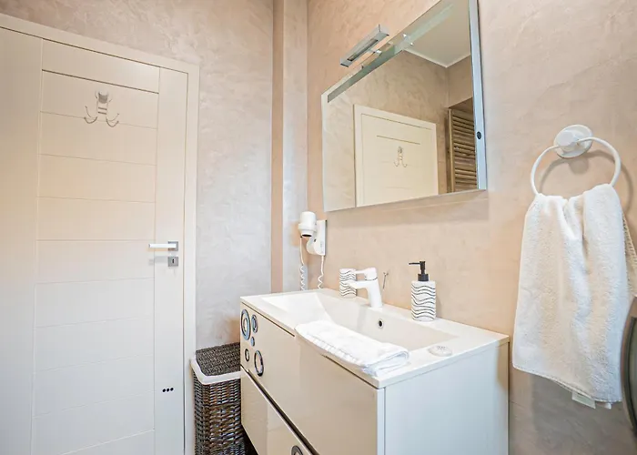 Sas 1 Luxury s
