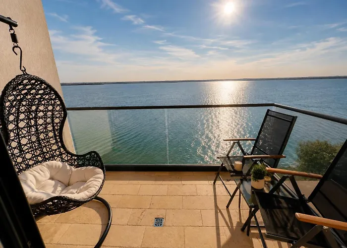 Sophia Lake View Suite
