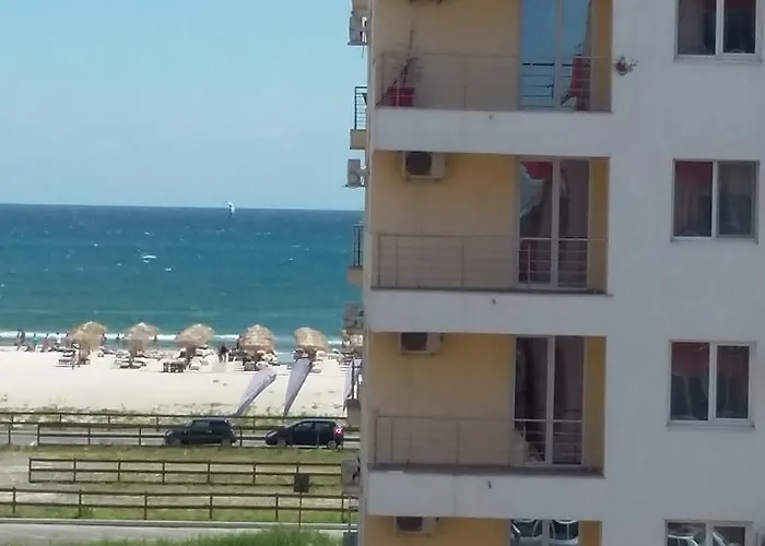 Rose Mamaia Nord Summerland