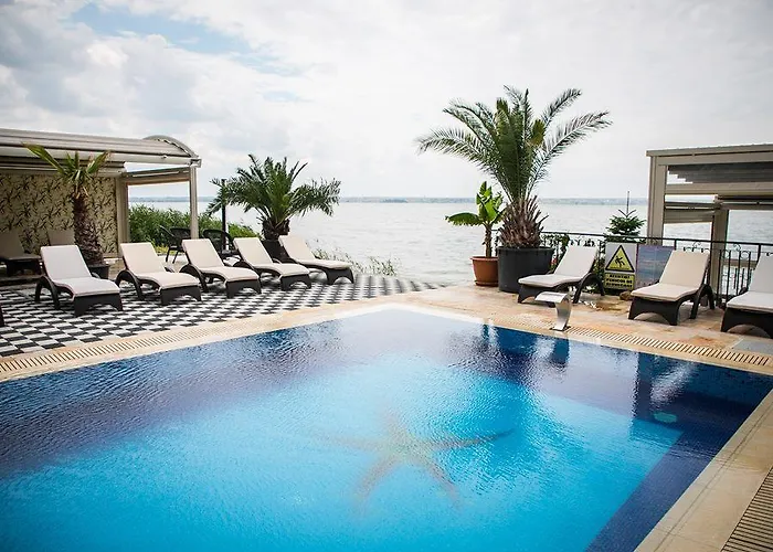 Almar Lake View Boutique H Adults Only